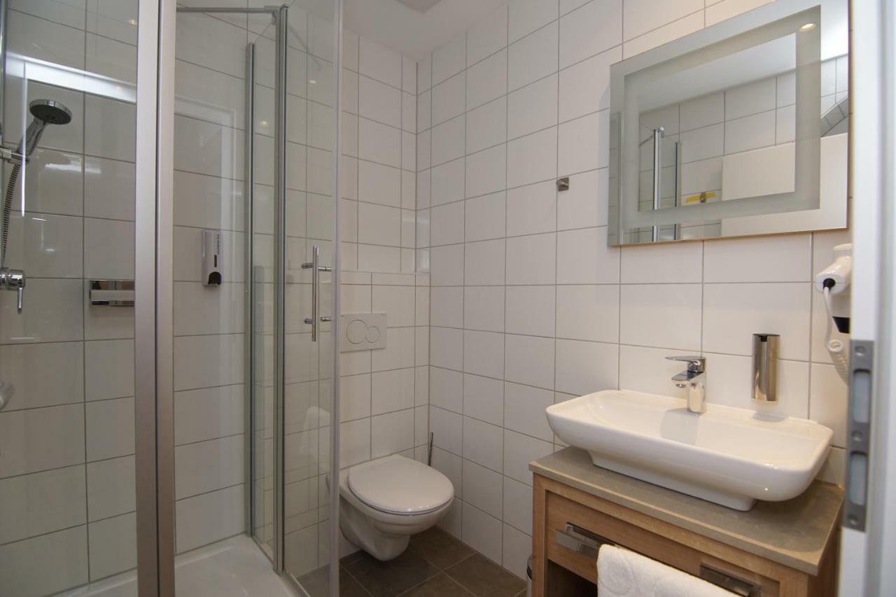 Casa Constanza Hotel Garni Friedrichshafen Bagian luar foto